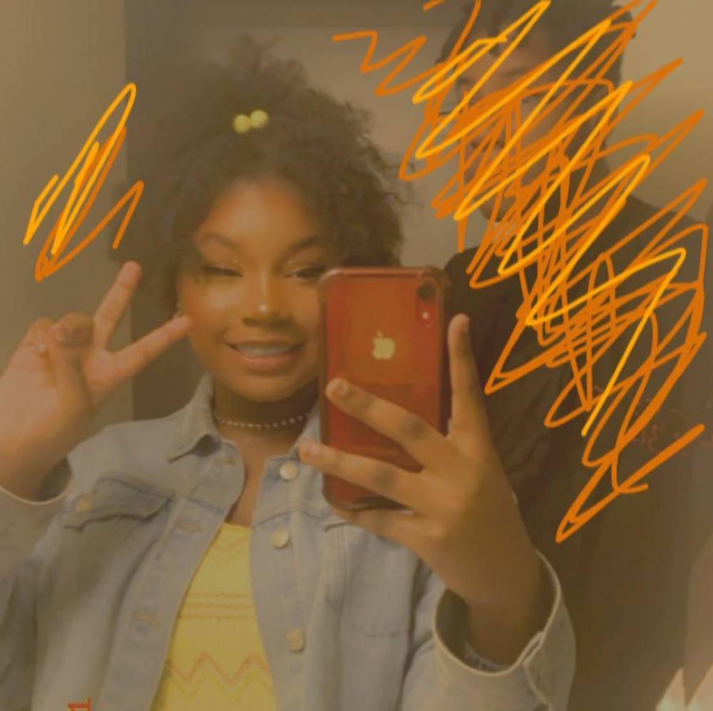 Meet your Posher, Nia